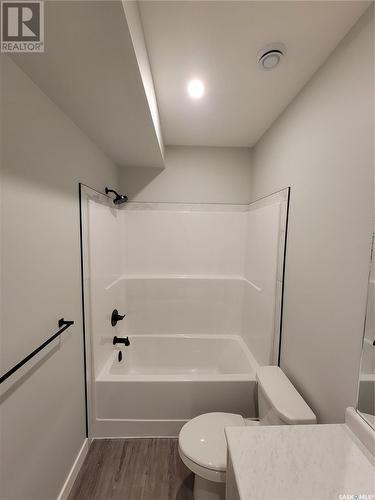 104 Thakur Street, Saskatoon, SK - Indoor Photo Showing Bathroom
