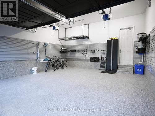 282 Tudor Avenue, Oakville, ON - Indoor Photo Showing Garage