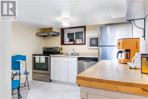 245 Province Street S, Hamilton, ON - Indoor Photo Showing Kitchen