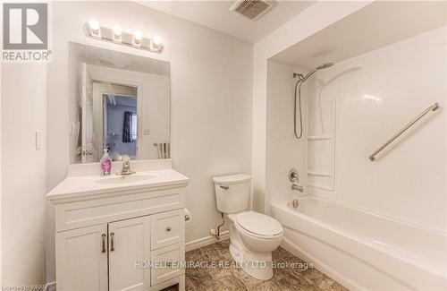 Upper - 150 Newbury Drive, Kitchener, ON - Indoor Photo Showing Bathroom