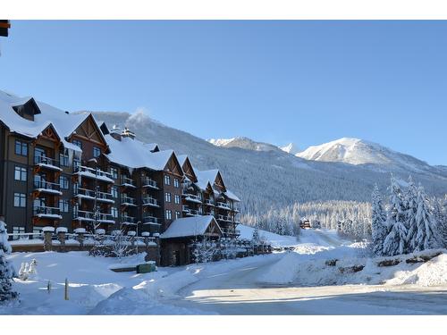 303 - 1549 Kicking Horse Trail, Golden, BC - Outdoor