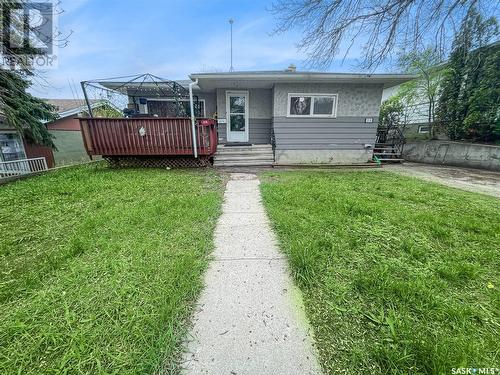 314 10Th Avenue Nw, Swift Current, SK - Outdoor