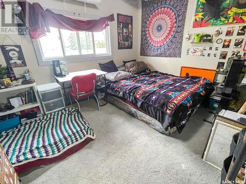 314 10Th Avenue Nw, Swift Current, SK - Indoor Photo Showing Bedroom