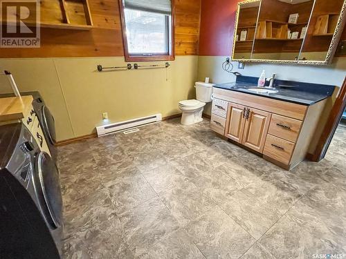 Bregenser Acreage, Swift Current Rm No. 137, SK - Indoor Photo Showing Bathroom