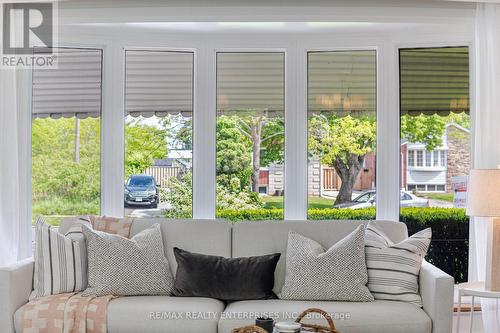 3 Savarin Street, Toronto, ON - Indoor Photo Showing Living Room