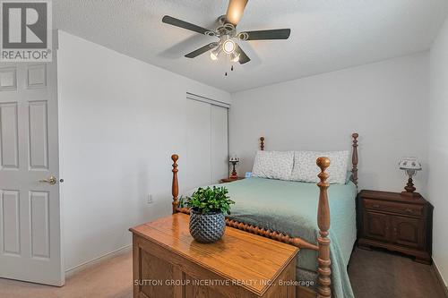 27 White Elm Road, Barrie, ON - Indoor Photo Showing Bedroom