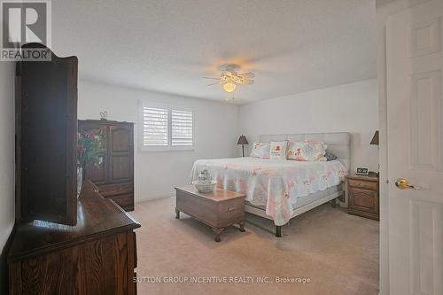 27 White Elm Road, Barrie, ON - Indoor Photo Showing Bedroom