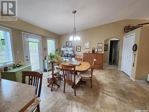 225 3Rd Street, North Weyburn, SK - Indoor Photo Showing Dining Room