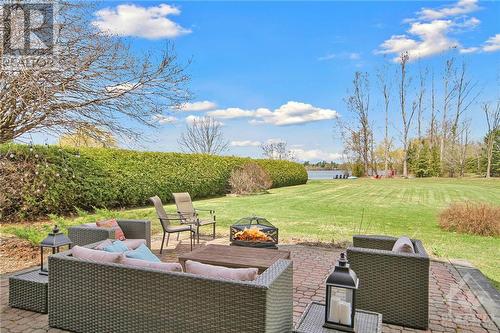 1700 Lakeshore Drive, Greely, ON - Outdoor