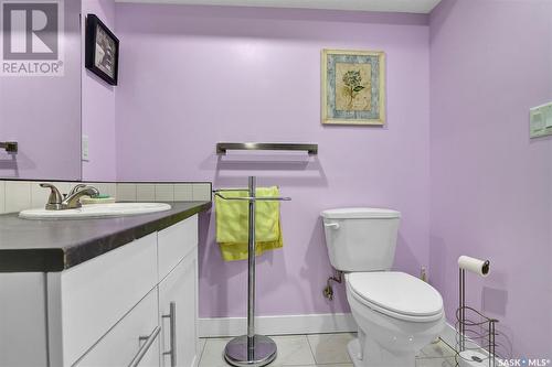 83 Noonan Road, Regina, SK - Indoor Photo Showing Bathroom