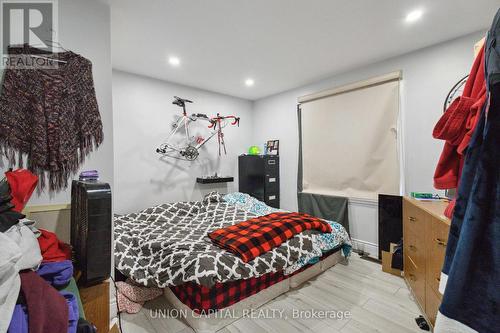 751 Leroy Avenue, London, ON - Indoor Photo Showing Bedroom