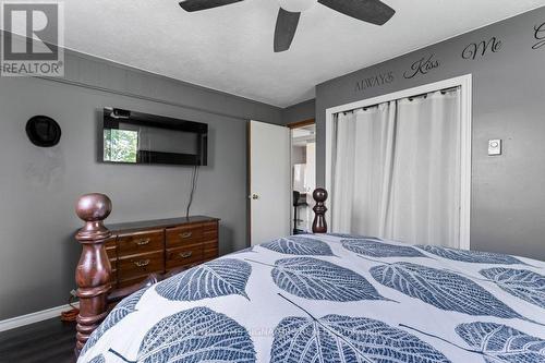 7097 Highway 3 W, Haldimand, ON - Indoor Photo Showing Bedroom