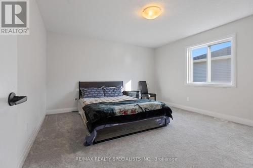 62 Cash Crescent, Ingersoll, ON - Indoor Photo Showing Bedroom
