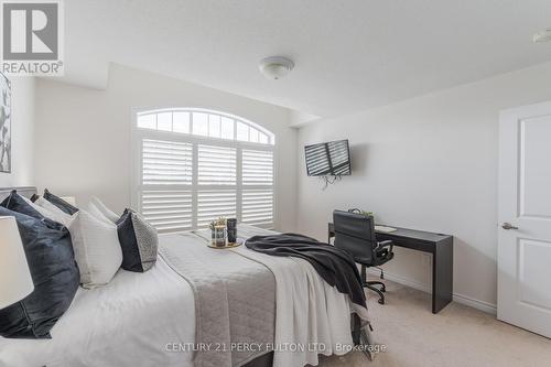 36 Northhill Avenue, Cavan Monaghan, ON - Indoor Photo Showing Bedroom