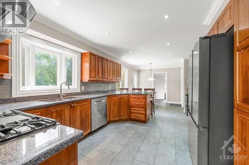 1031 Plante Drive, Ottawa, ON - Indoor Photo Showing Kitchen With Double Sink
