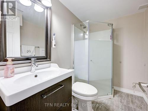 42 Corwin Drive, Bradford West Gwillimbury, ON - Indoor Photo Showing Bathroom