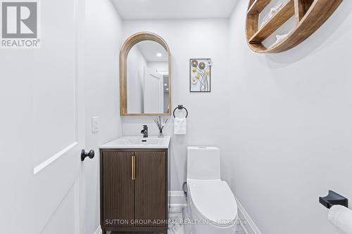170 Patterson Road, Barrie, ON - Indoor Photo Showing Bathroom