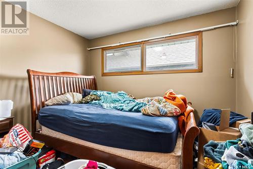 2077 Atkinson Street, Regina, SK - Indoor Photo Showing Bedroom