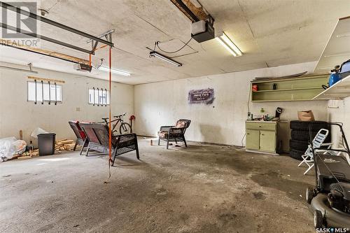 2077 Atkinson Street, Regina, SK - Indoor Photo Showing Garage