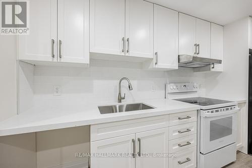 37 Hatherley Road, Toronto, ON - Indoor Photo Showing Kitchen