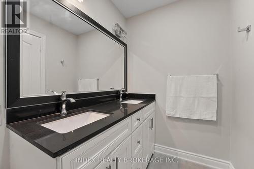 141 Sunny Meadow Boulevard, Brampton, ON - Indoor Photo Showing Bathroom