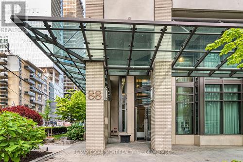 304 - 88 Broadway Avenue, Toronto, ON - Outdoor