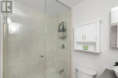 304 - 88 Broadway Avenue, Toronto, ON - Indoor Photo Showing Bathroom