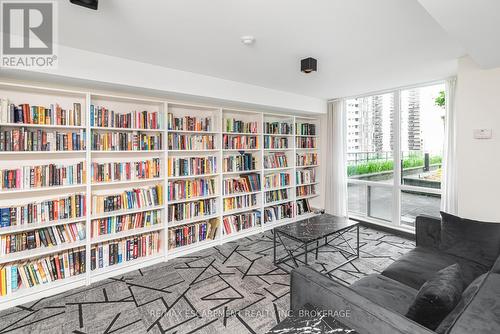 304 - 88 Broadway Avenue, Toronto, ON - Indoor Photo Showing Office