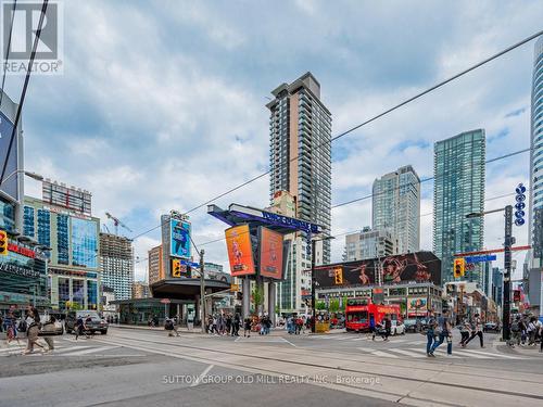 F-05B - 595 Bay Street, Toronto, ON 