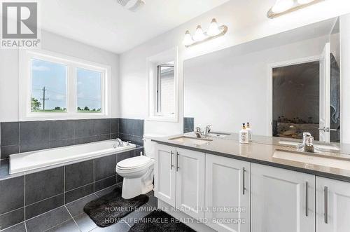 726 Khalsa Drive, Woodstock, ON - Indoor Photo Showing Bathroom