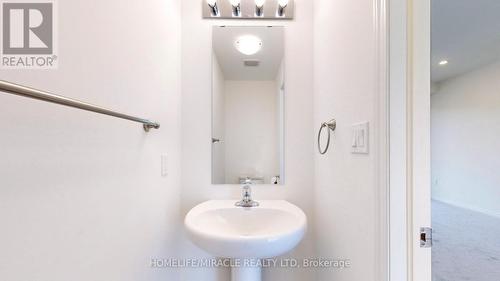 45 - 1411 Coral Springs Path, Oshawa, ON - Indoor Photo Showing Bathroom