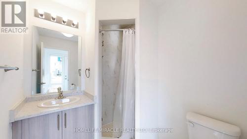 45 - 1411 Coral Springs Path, Oshawa, ON - Indoor Photo Showing Bathroom