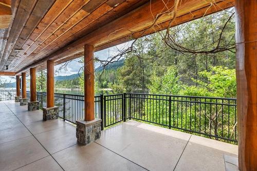 4704 Twin Bays Rd, Fletcher Creek, BC -  With Exterior