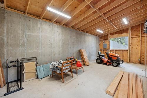 4704 Twin Bays Rd, Fletcher Creek, BC - Indoor Photo Showing Basement