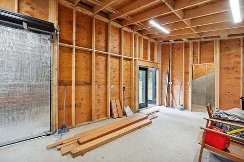 4704 Twin Bays Rd, Fletcher Creek, BC - Indoor Photo Showing Basement