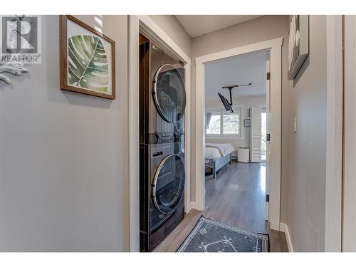 10375 Westshore Road, Vernon, BC - Indoor Photo Showing Laundry Room