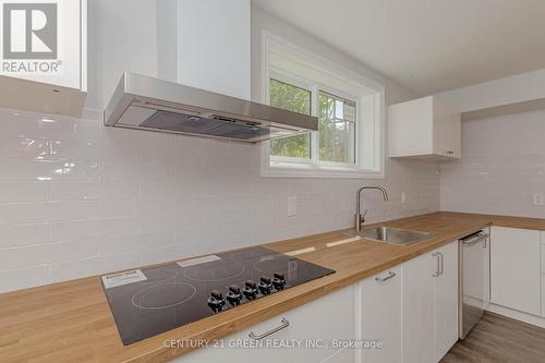 1691 Glancaster Road, Hamilton, ON - Indoor Photo Showing Kitchen