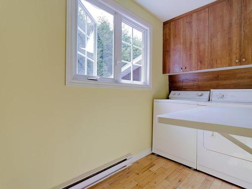 Salle de lavage - 2725 Rue Dufour, Sainte-Julienne, QC - Indoor Photo Showing Laundry Room