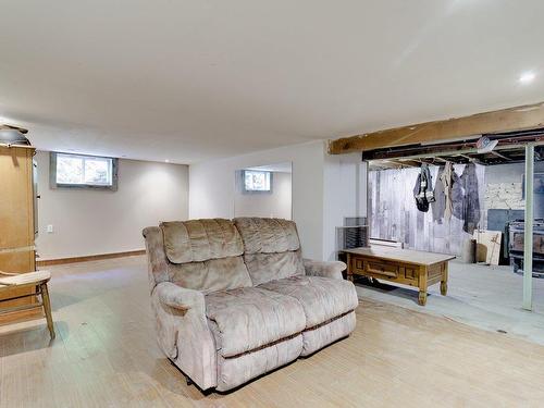 Salle familiale - 2725 Rue Dufour, Sainte-Julienne, QC - Indoor Photo Showing Basement