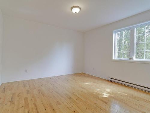 Bedroom - 2725 Rue Dufour, Sainte-Julienne, QC - Indoor Photo Showing Other Room