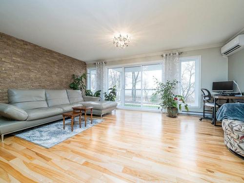 Salon - 8686 Rue De La Grève-Gilmour, Lévis (Desjardins), QC - Indoor Photo Showing Living Room