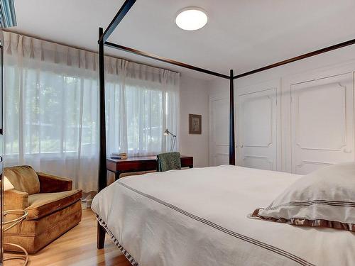 Master bedroom - 1795 Boul. De Boucherville, Saint-Bruno-De-Montarville, QC - Indoor Photo Showing Bedroom