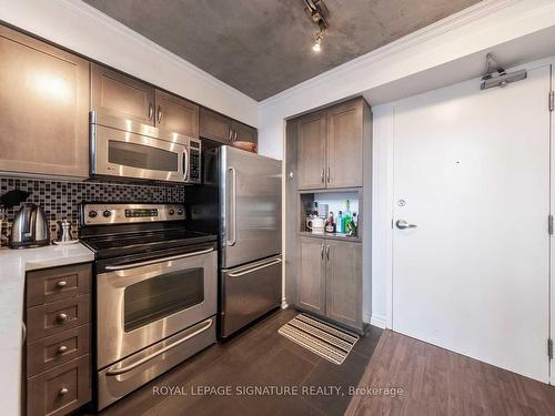 212-255 Richmond St E, Toronto, ON - Indoor Photo Showing Kitchen With Stainless Steel Kitchen