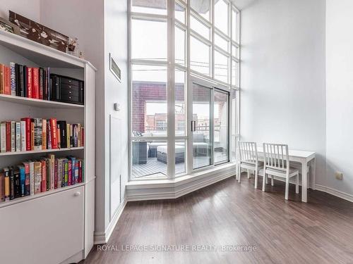 212-255 Richmond St E, Toronto, ON - Indoor