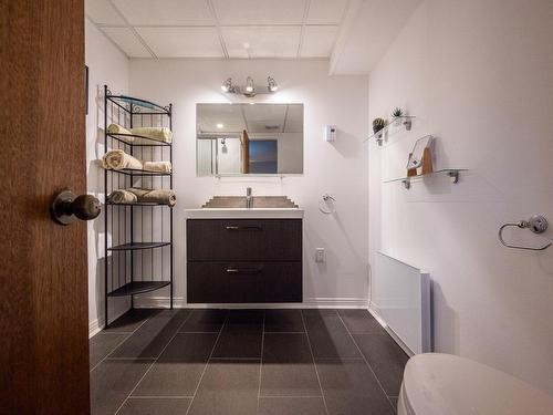 Ensuite bathroom - 446 13E Rue, Laval (Laval-Des-Rapides), QC - Indoor Photo Showing Bathroom