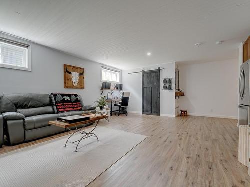 Salon - 287 51E Rue O., Venise-En-Québec, QC - Indoor Photo Showing Living Room