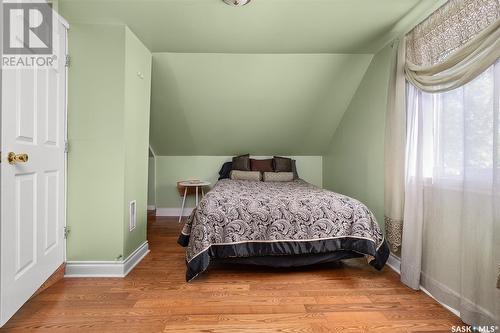 443 Athabasca Street W, Moose Jaw, SK - Indoor Photo Showing Bedroom