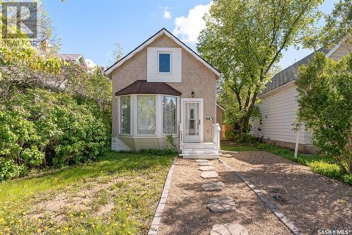 443 Athabasca Street W, Moose Jaw, SK - Outdoor