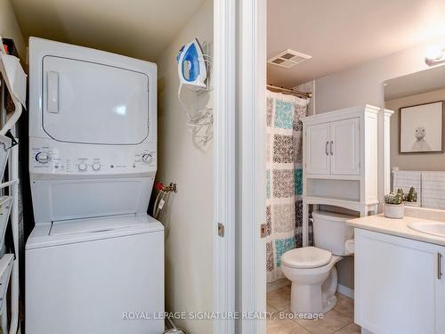 1018-1200 The Esplanade  N, Pickering, ON - Indoor Photo Showing Laundry Room