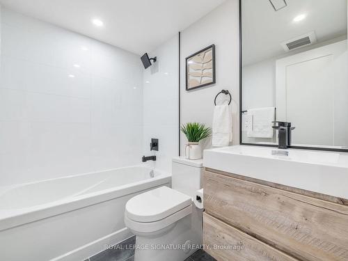26 Harriet St, Toronto, ON - Indoor Photo Showing Bathroom